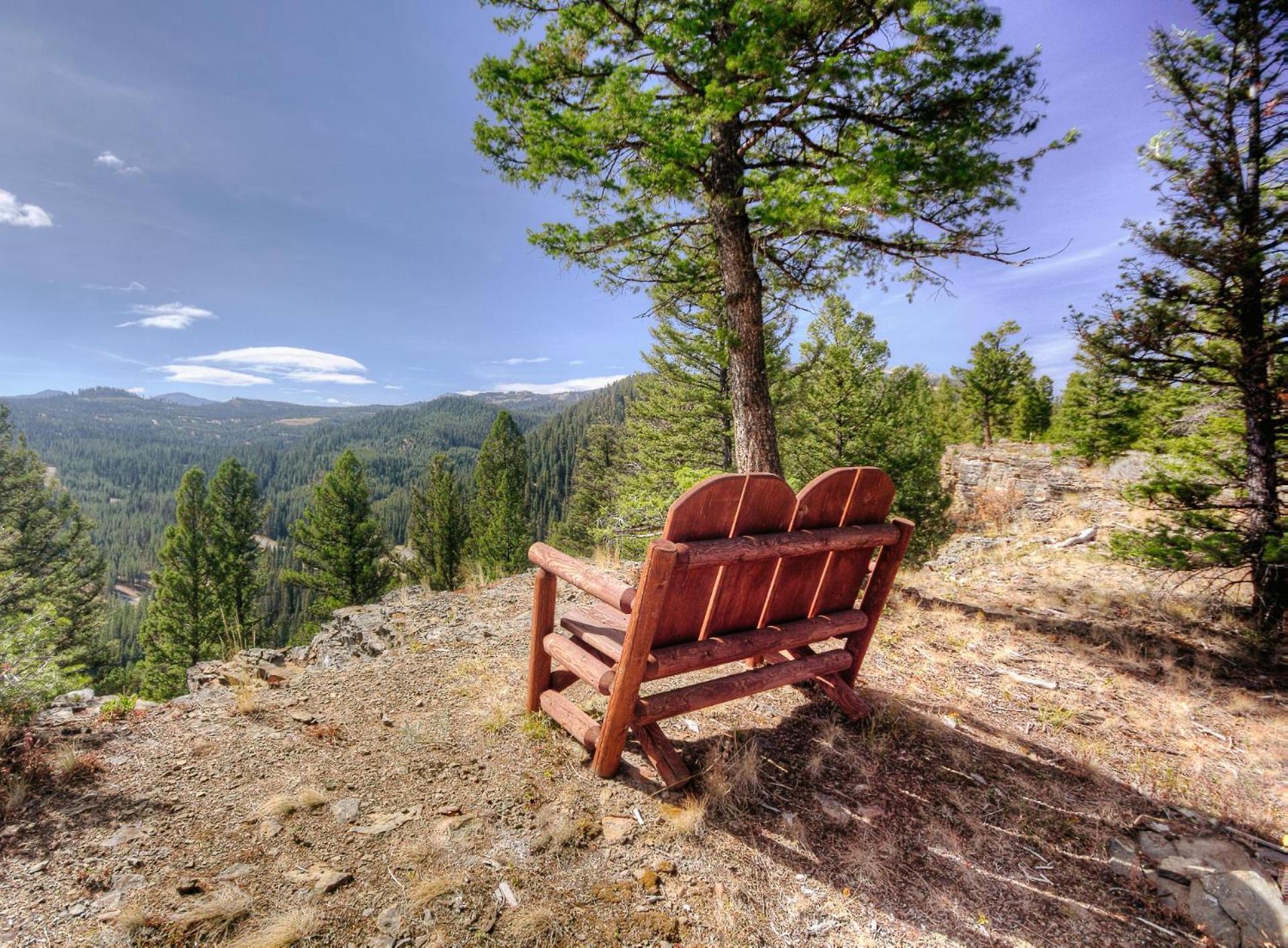 Antler Ridge Lodge Big Sky Exterior photo