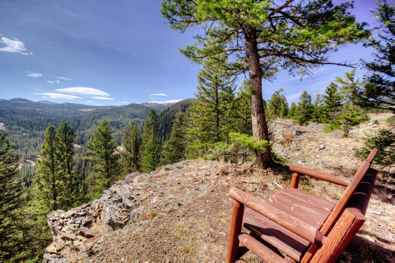 Antler Ridge Lodge Big Sky Exterior photo